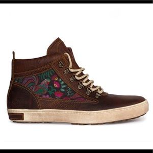 NWT Inkkas Rooster Camping Boot